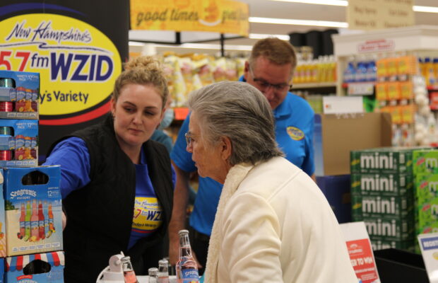 Seagram’s Escapes’ Lift Ticket Blitz at Market Basket 11/4/22