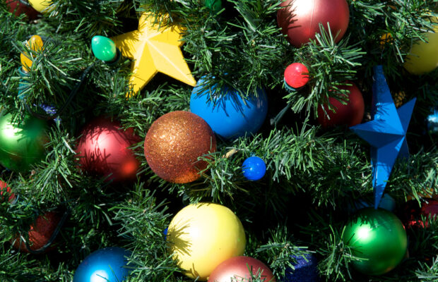 Abby’s Joke: What Do You Call A Christmas Wreath Made With Hundred Dollar Bills?