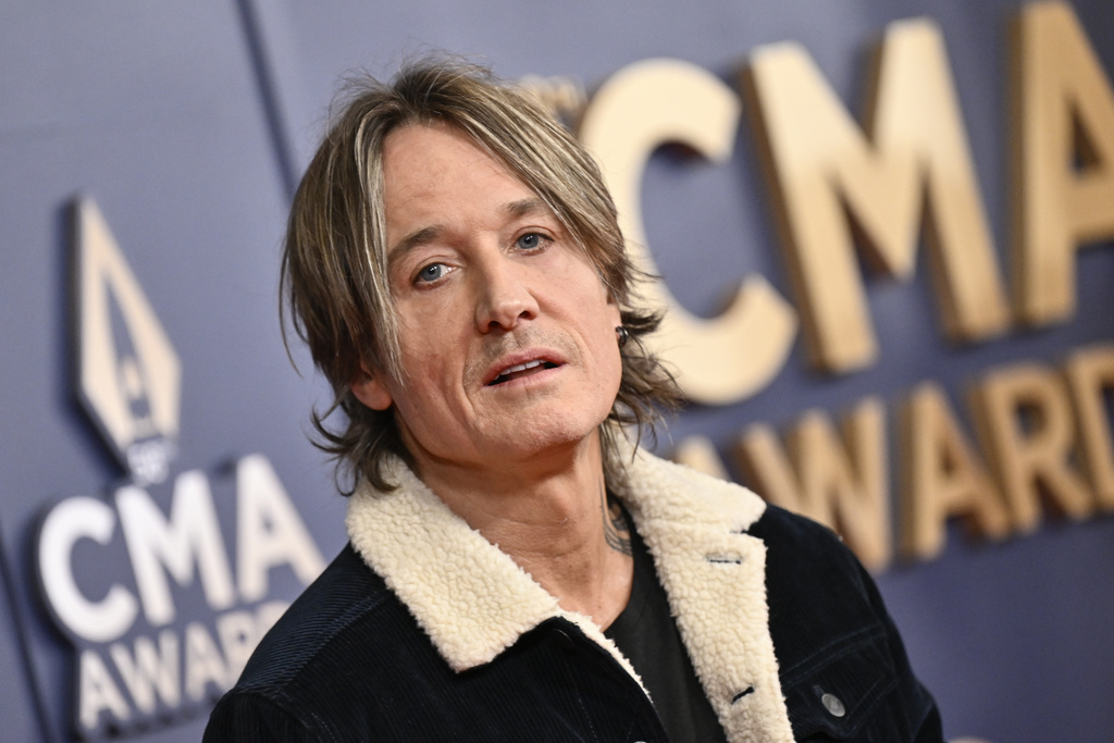 Keith Urban Joins Blake Shelton’s “The Road”
