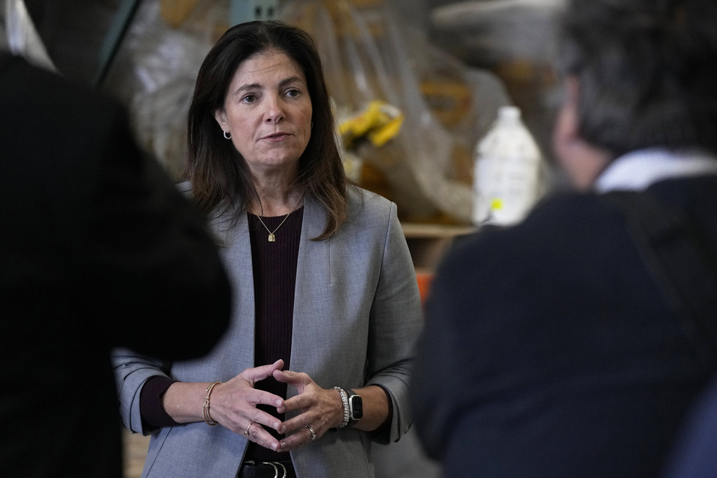 Ayotte announces ban on open fires