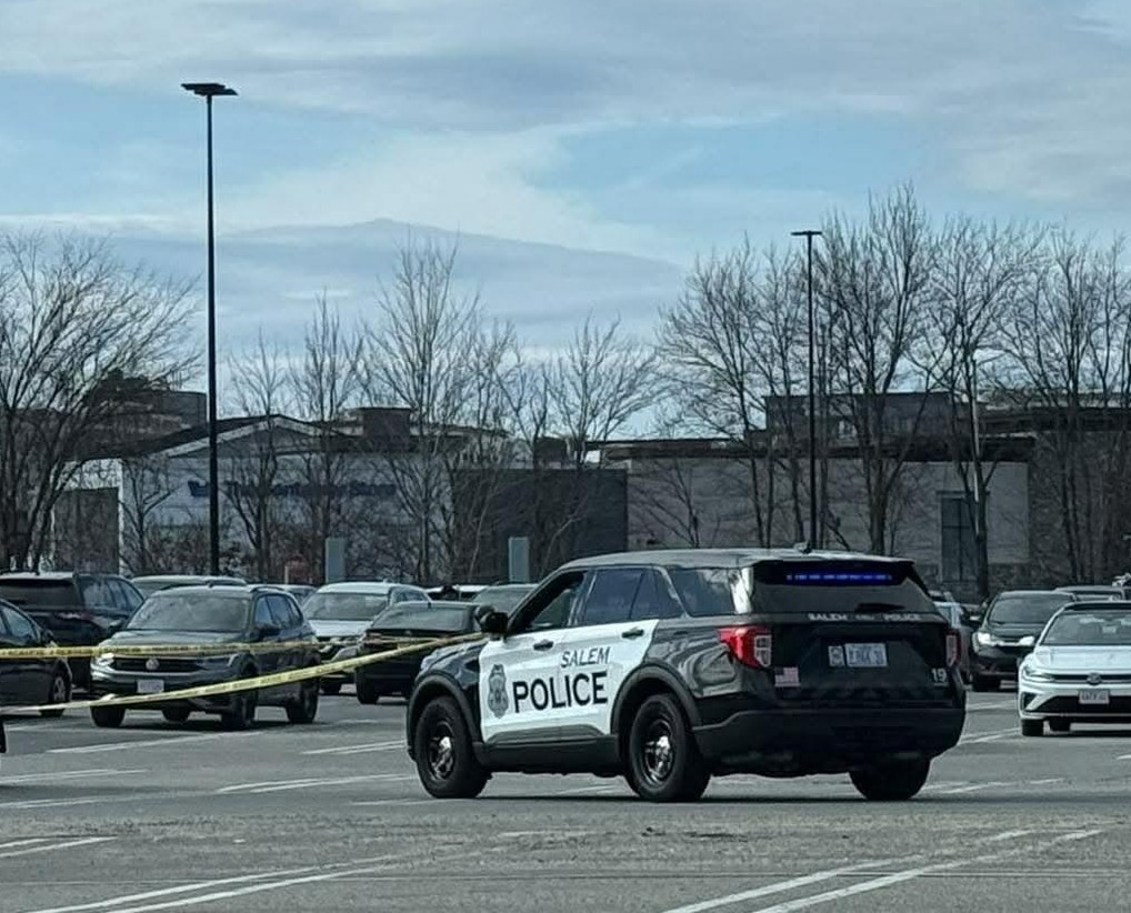 Man found deceased in a vehicle in Salem at Rockingham Plaza Man found deceased in a vehicle in Salem at Rockingham Plaza