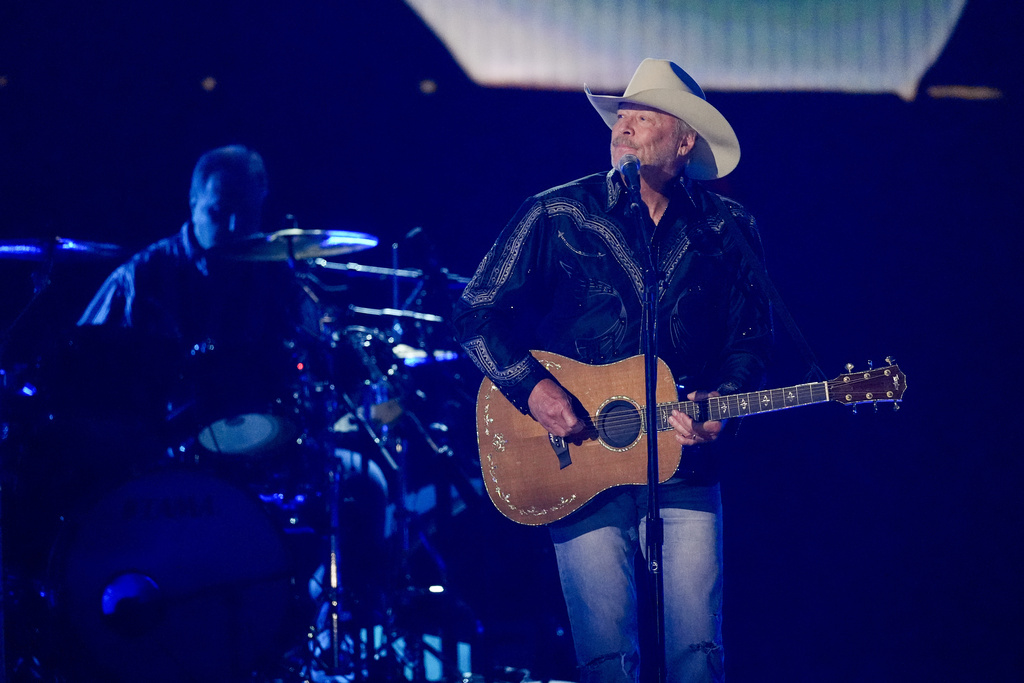 Drive away in Alan Jackson’s Corvette Drive away in Alan Jackson’s Corvette