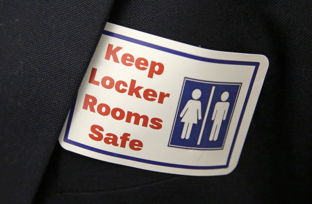 Supporters and opponents of proposed “Bathroom-bills” appear at State House Supporters and opponents of proposed “Bathroom-bills” appear at State House