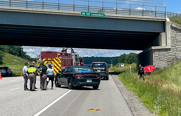 One dead out of motor vehicle crash on I-93 in Londonderry