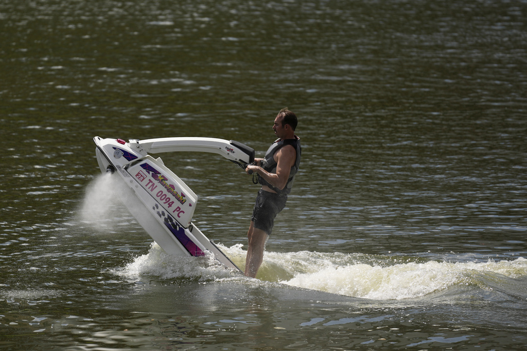 Nashua man killed after hitting Pontoon boat with Jet Ski