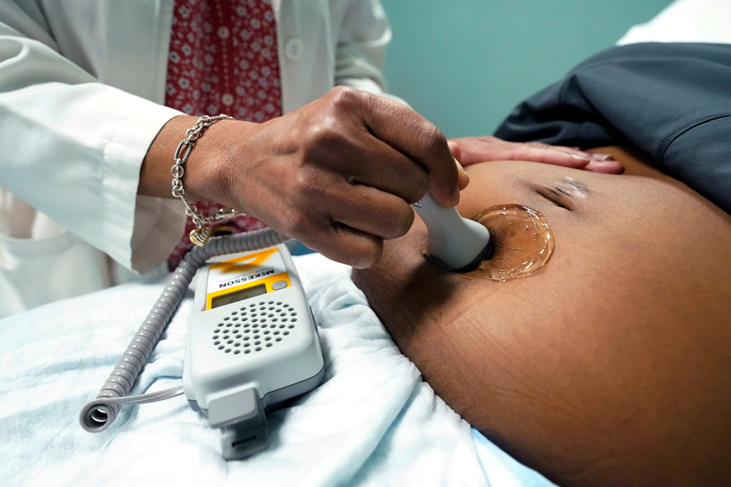 Ayotte vetoes bill that would have allowed medical professionals to object in taking part in abortion care Ayotte vetoes bill that would have allowed medical professionals to object in taking part in abortion care