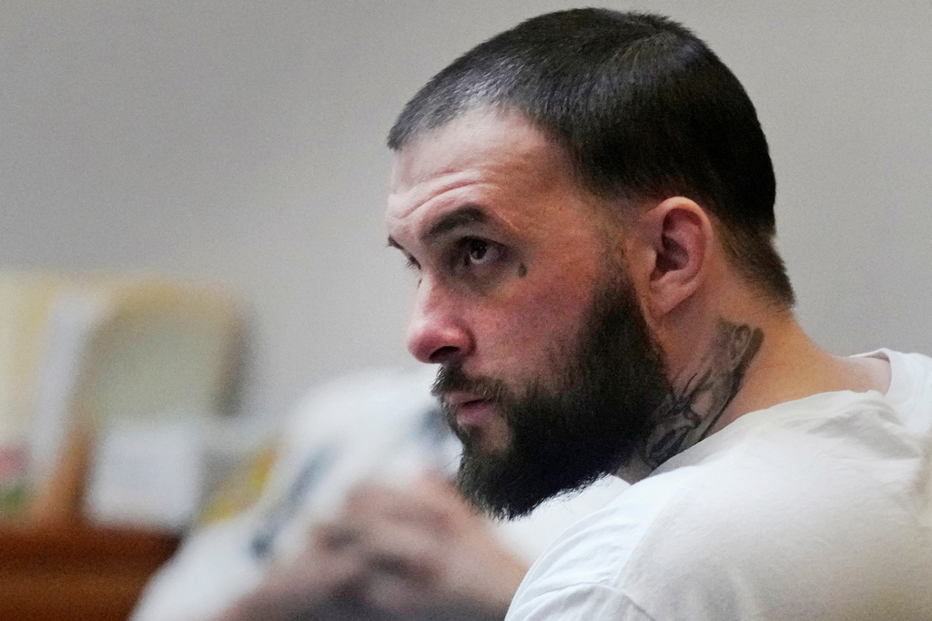 Montgomery to be returned to New Hampshire ahead of retrial. Montgomery to be returned to New Hampshire ahead of retrial.