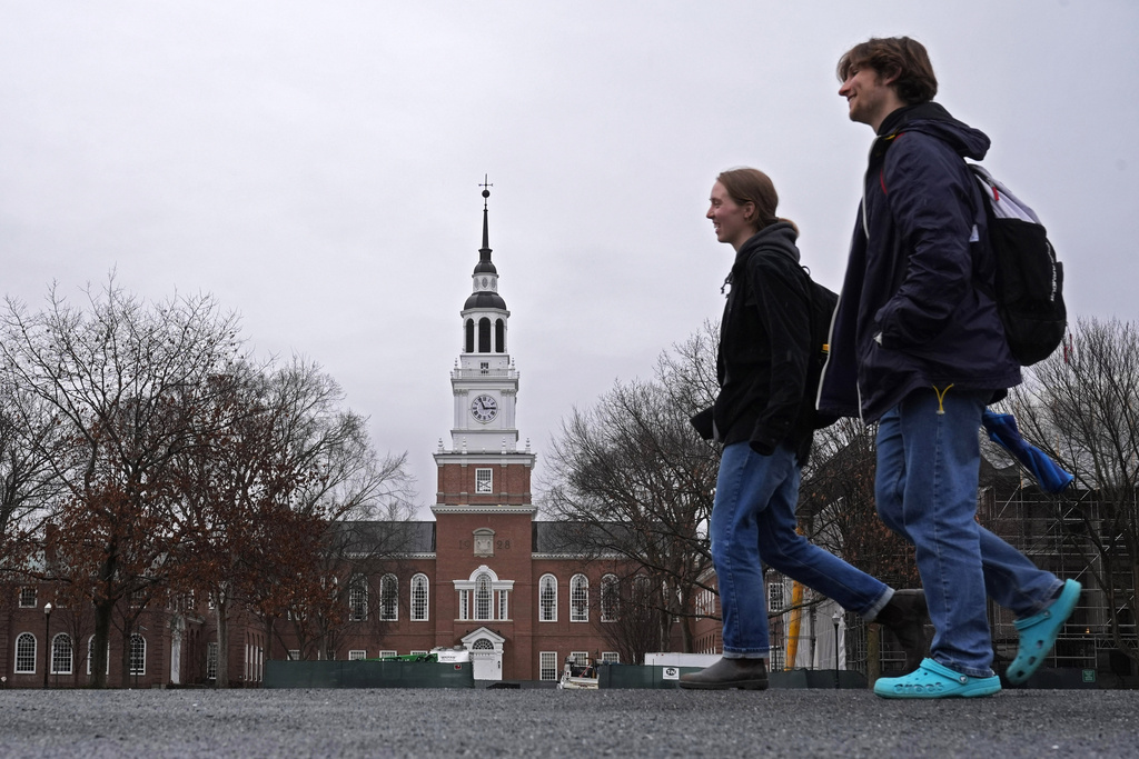 University System to cover tuition for eligible students under “New Hampshire Promise” program